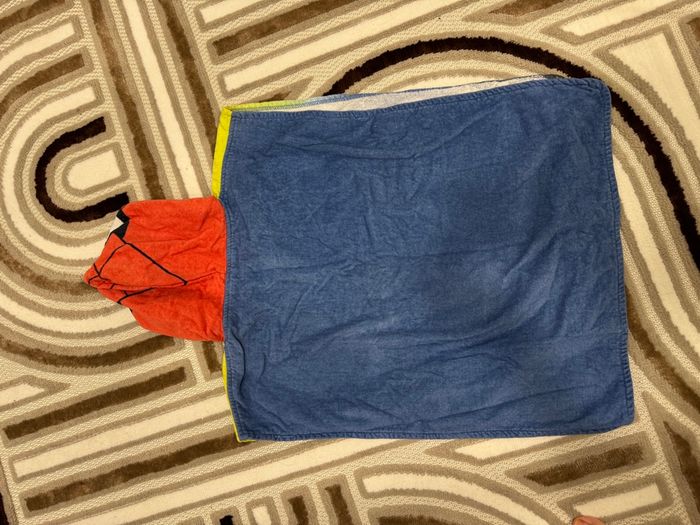 Poncho de bain Spider-Man H&M Marvel T.2-6 ans très bon état - photo numéro 4