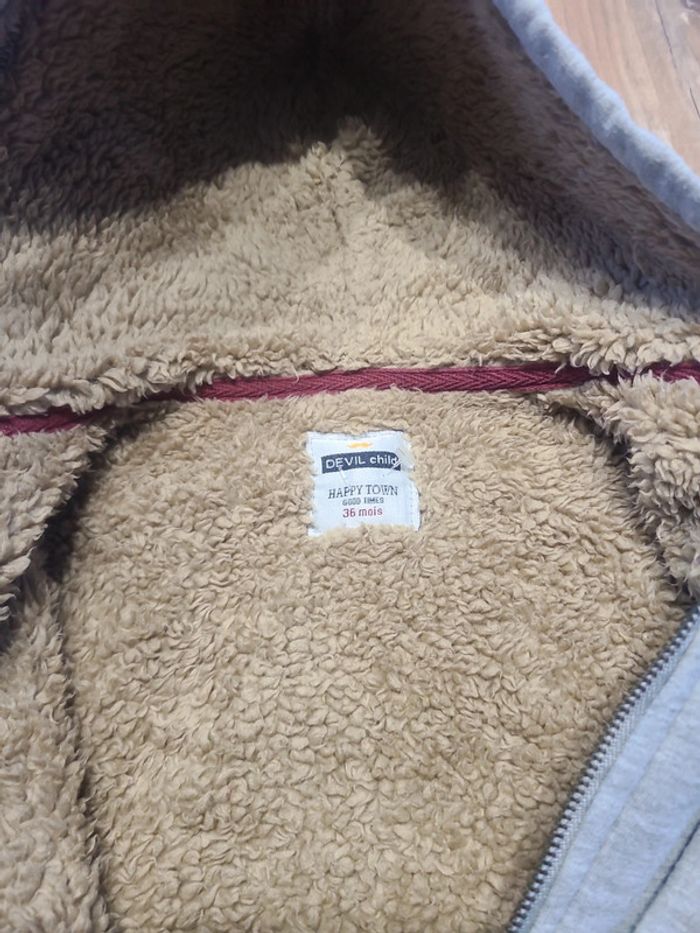Veste moltoné à l'intérieur. - photo numéro 3