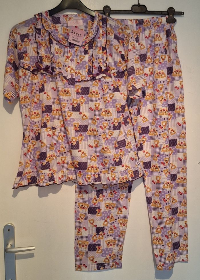 Pyjama deux pièces imprimé oursons neuf avec étiquette