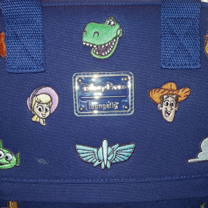 Pick-up sac Loungefly Pixar Disney - photo numéro 2