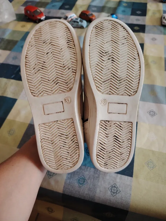 Baskets blanches pointure 33 - photo numéro 10