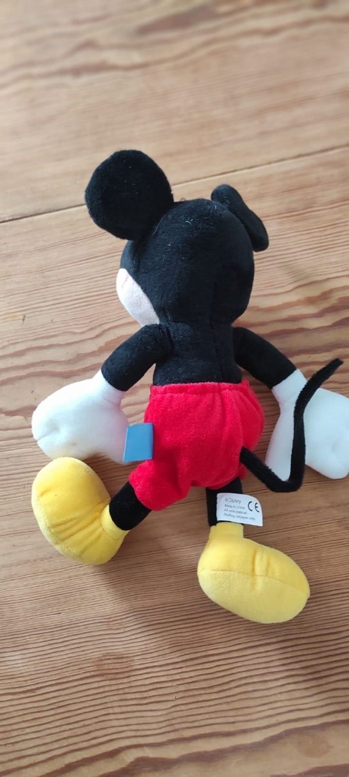 Peluche Mickey (c)Disney - photo numéro 2