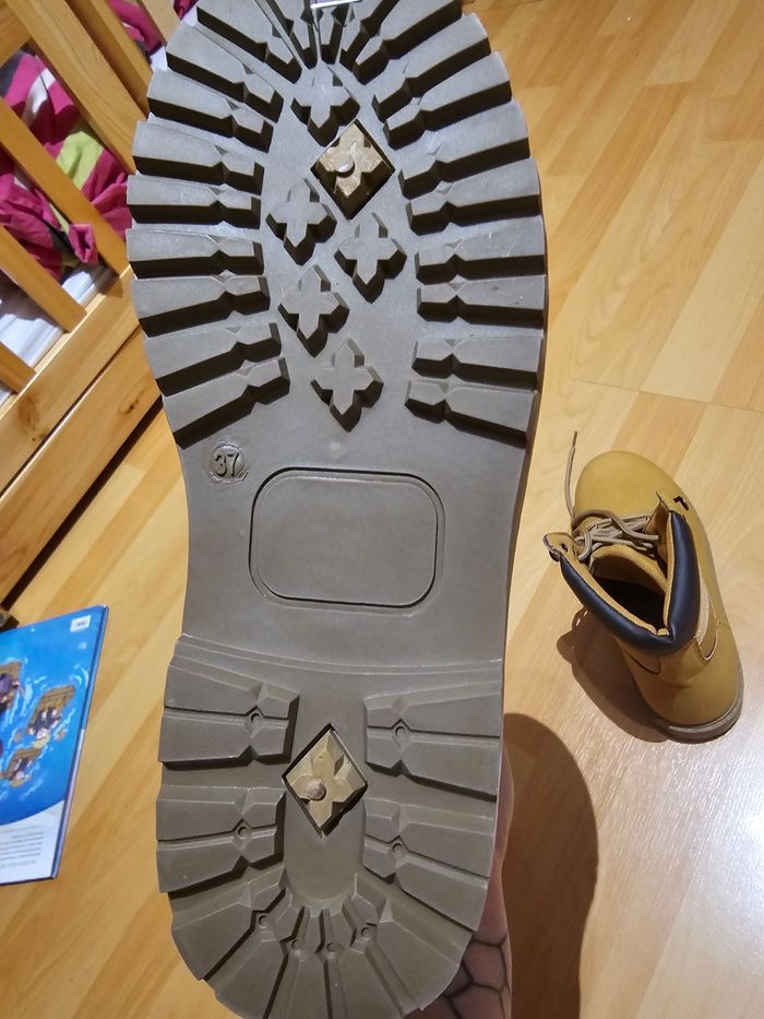 Chaussures randonnée neuves - photo numéro 3