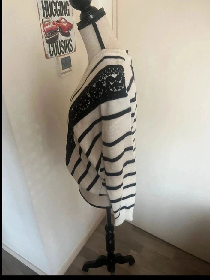 Très beau pull en V taille unique neuf - photo numéro 2
