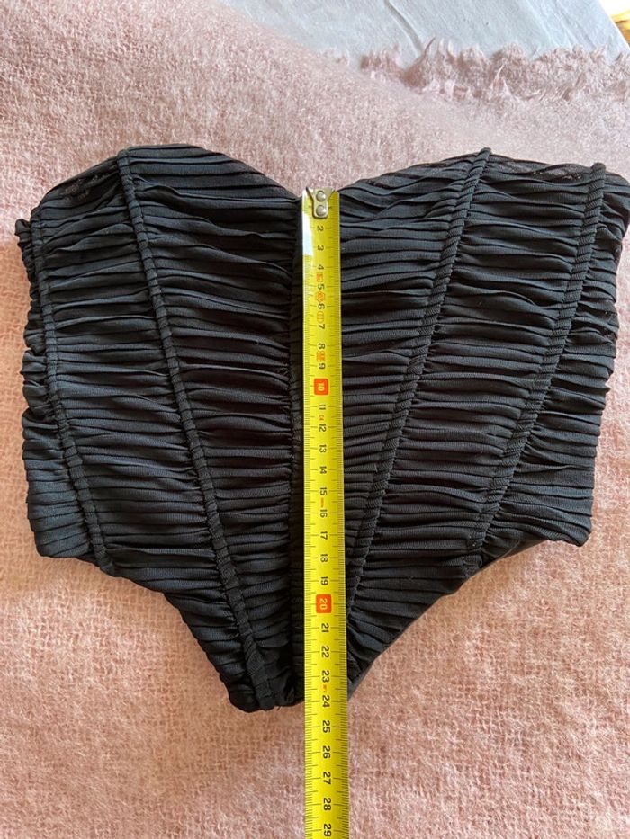 Bustier Bershka noir taille M en tulle plissé - photo numéro 9