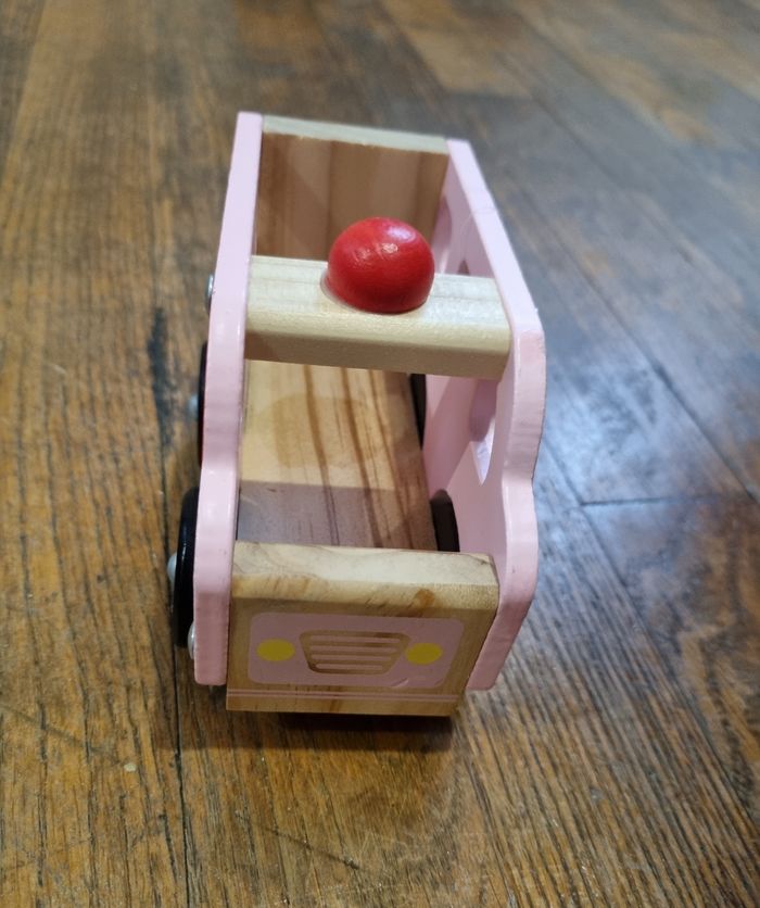 ambulance en bois rose fleurie fizzy - photo numéro 2