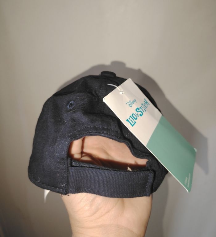 Casquette Disney stitch taille 49/50 - photo numéro 3