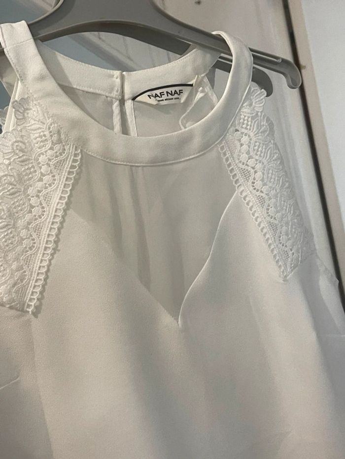 Haut 👚 - photo numéro 3