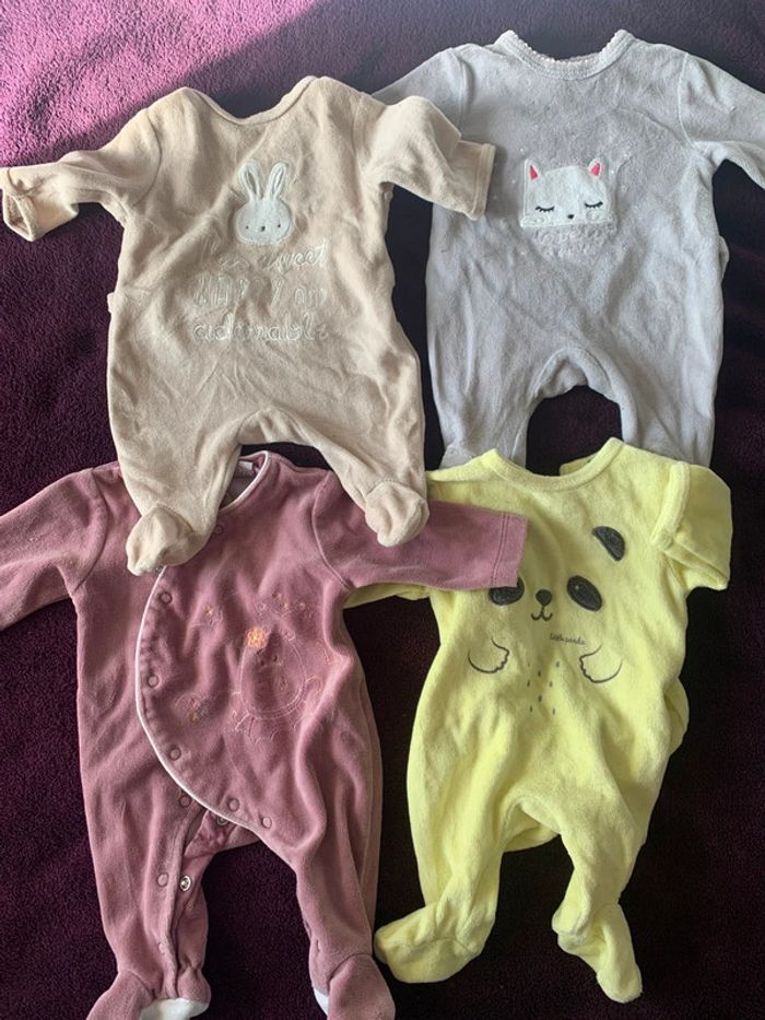 Lot bébé 0 mois - photo numéro 2