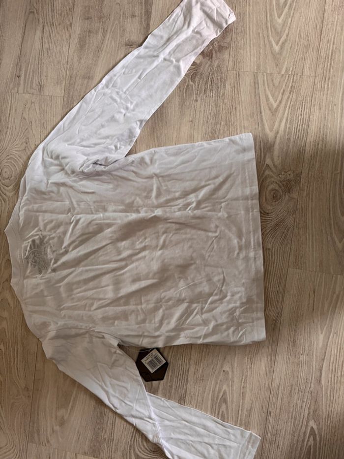 T-shirt manches longues neuf. Avec étiquette. - photo numéro 5