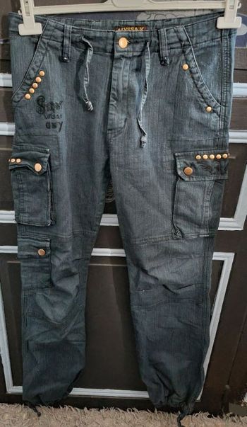 Jean à multiples poches style cargo taille 42