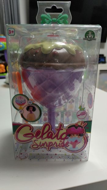 Poupée Gelata violette