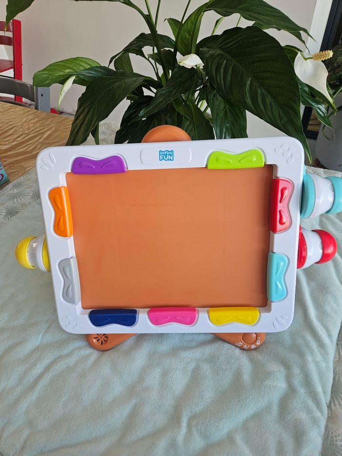 Tableau dessin enfant musique - photo numéro 2