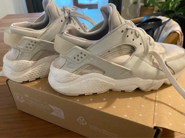Baskets femme Nike Air Huarache 38 - photo numéro 5