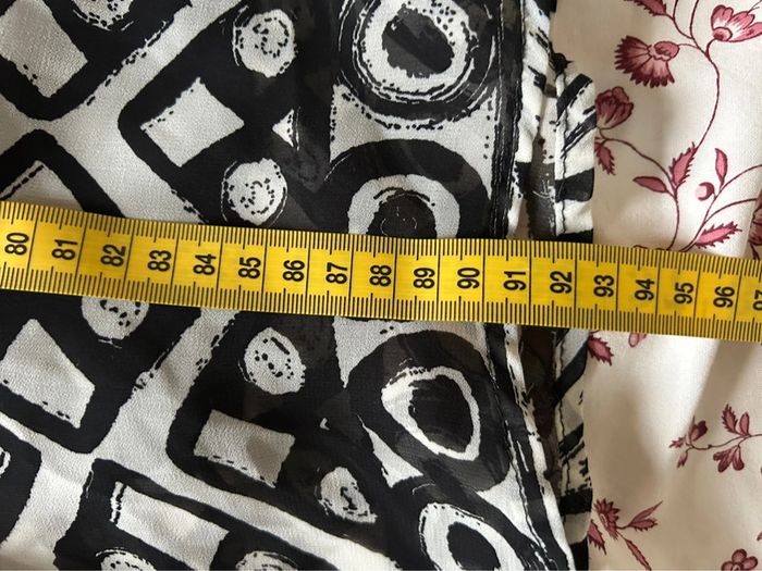 robe noir et blanche à motifs baroque avec ceinture - Classic tricot taille s/m - photo numéro 7