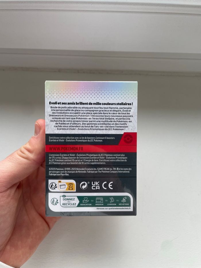 Bundle Pokémon EV8.5 : Évolutions Prismatiques - photo numéro 2