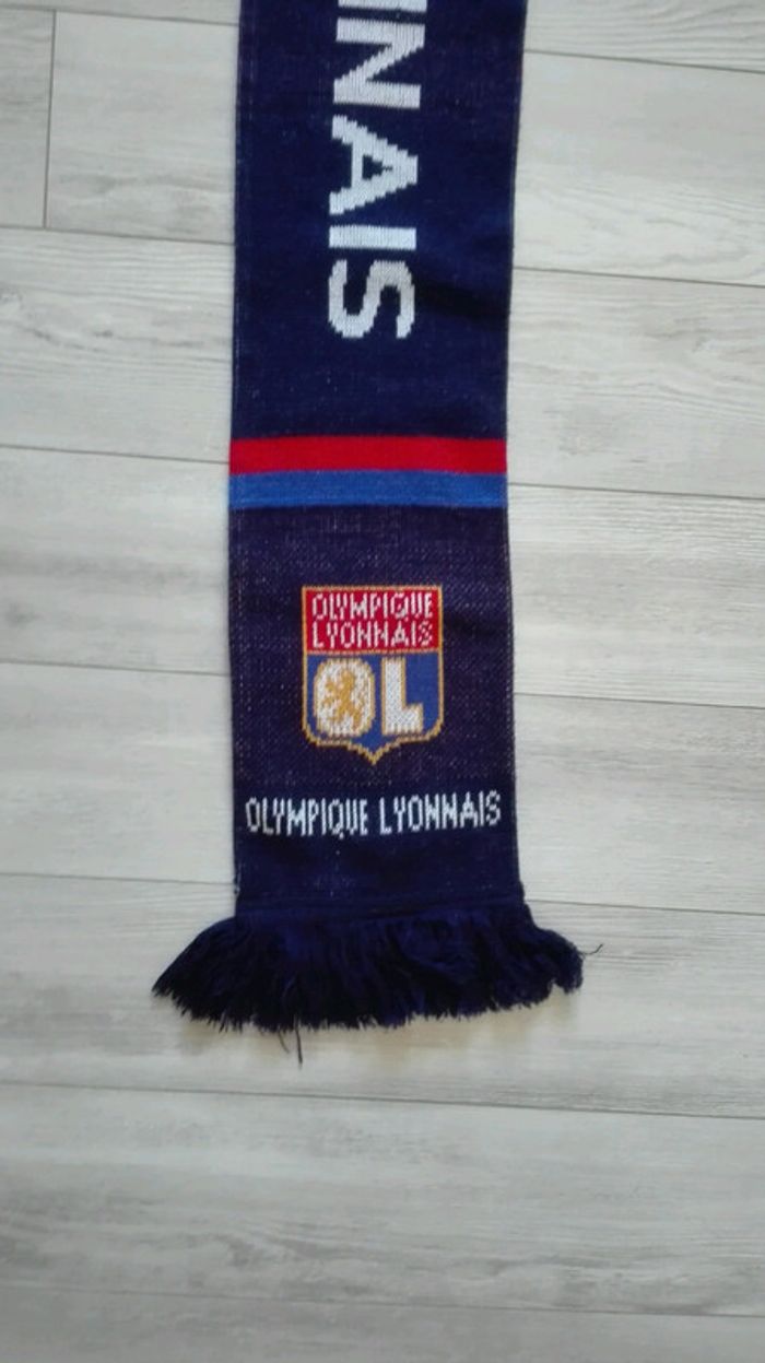 Écharpe supporter Olympique Lyonnais - photo numéro 4