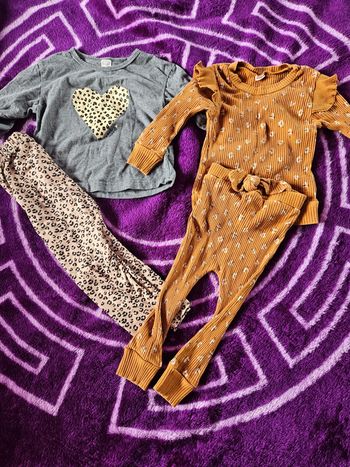 Lot ensembles fille