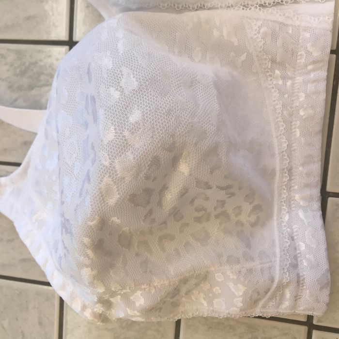 Soutien-gorge blanc 110 H neuf - photo numéro 2