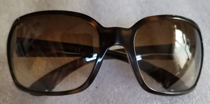 Lunettes de Soleil "Ray Ban" - photo numéro 2