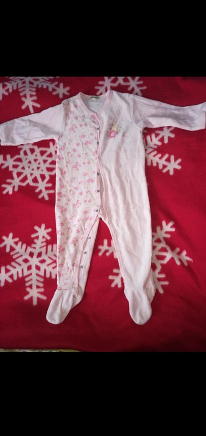Pijama épais 12 mois ouverture devant grain de blé rose 3€