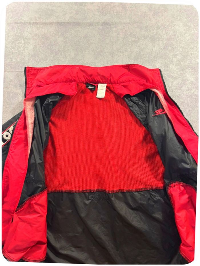 Veste zip Nike imperméable Vintage y2k noir et rouge Taille S - photo numéro 7