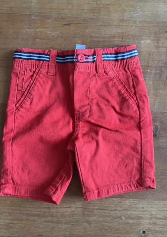 2 shorts garçon 3 mois - photo numéro 2