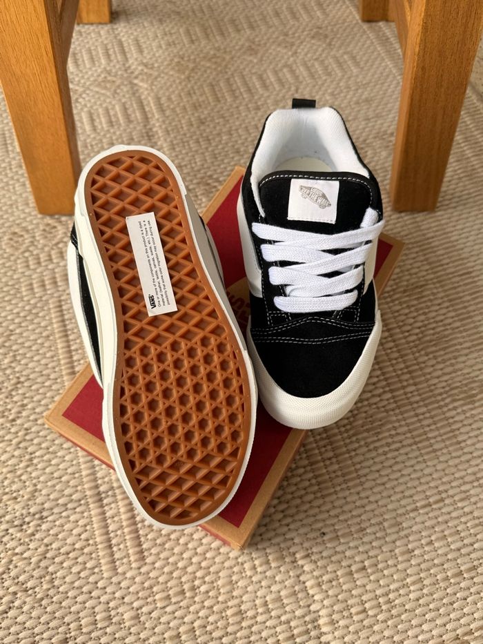 Vans Knu Skool black and White - Taille 36.5 - photo numéro 7