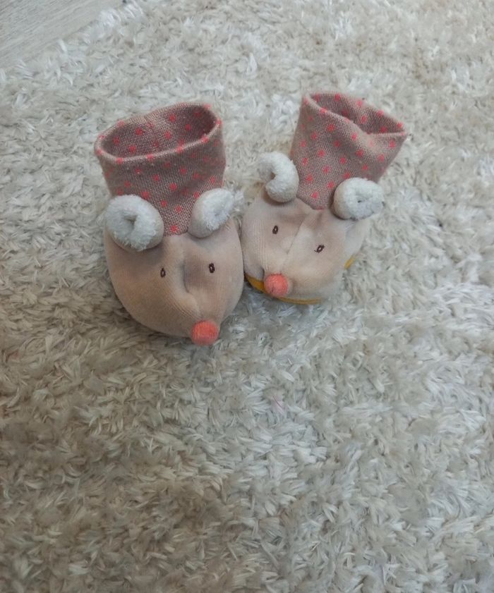 Chausson moulin roty biscotte et pompon