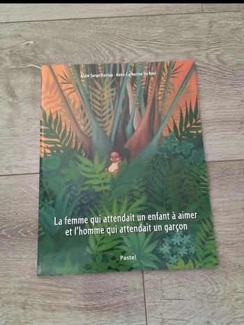 La femme qui  attendait  un  enfant à  aimer et  l'homme qui attendait un  garçon