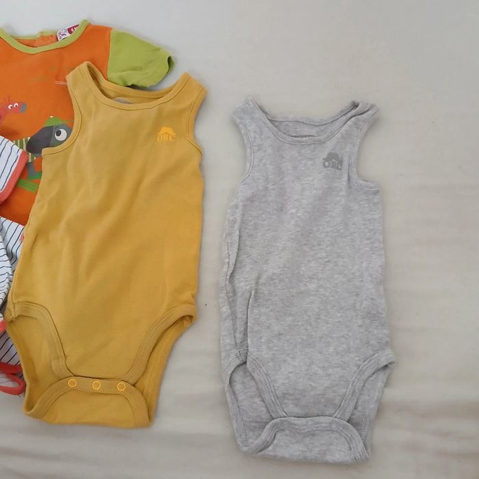 Lot bodies été 6m - photo numéro 7