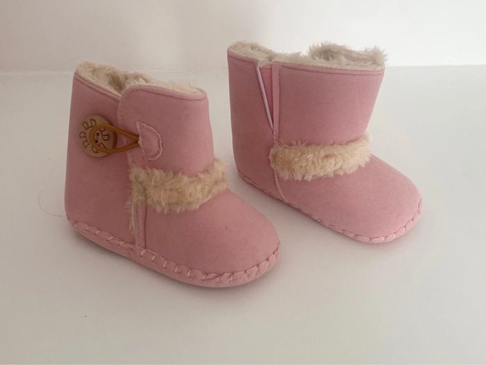 Bottes chaudes grizzli bébé 0-1 an NEUVES - photo numéro 3