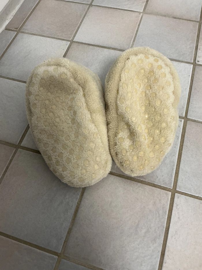 Pantoufles semelles antidérapantes 14 cm - photo numéro 2