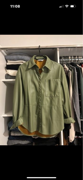 sur chemise similicuir