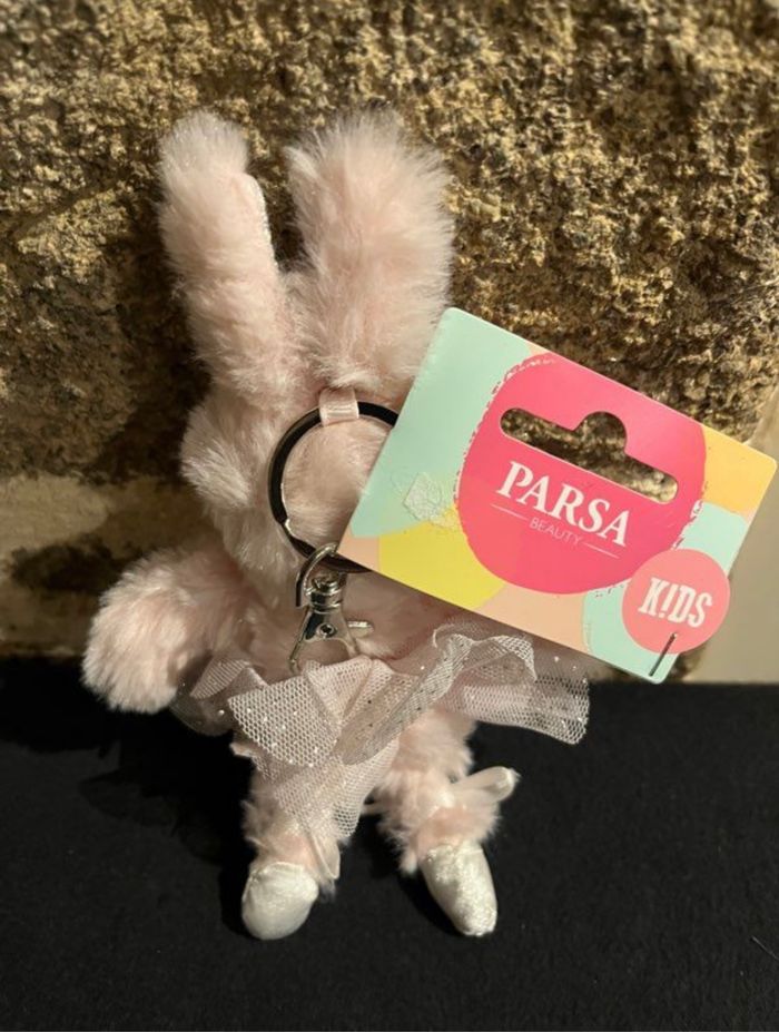 Porte clés ou déco sac en peluche lapin Parsa neuf - photo numéro 5