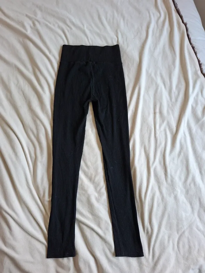 pantalon d'intérieur noir  Kindy, taille S/M, en très bon état - photo numéro 4