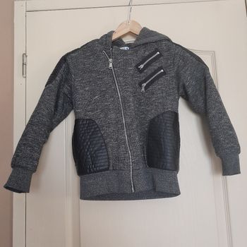 Veste garçon taille 8ans