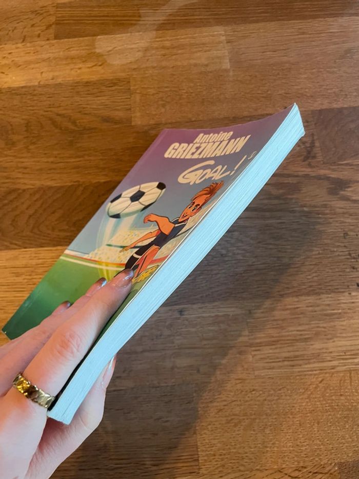 Livre Antoine Griezmann Goal ! Tome 1 Coups francs et coups fourrés - photo numéro 4