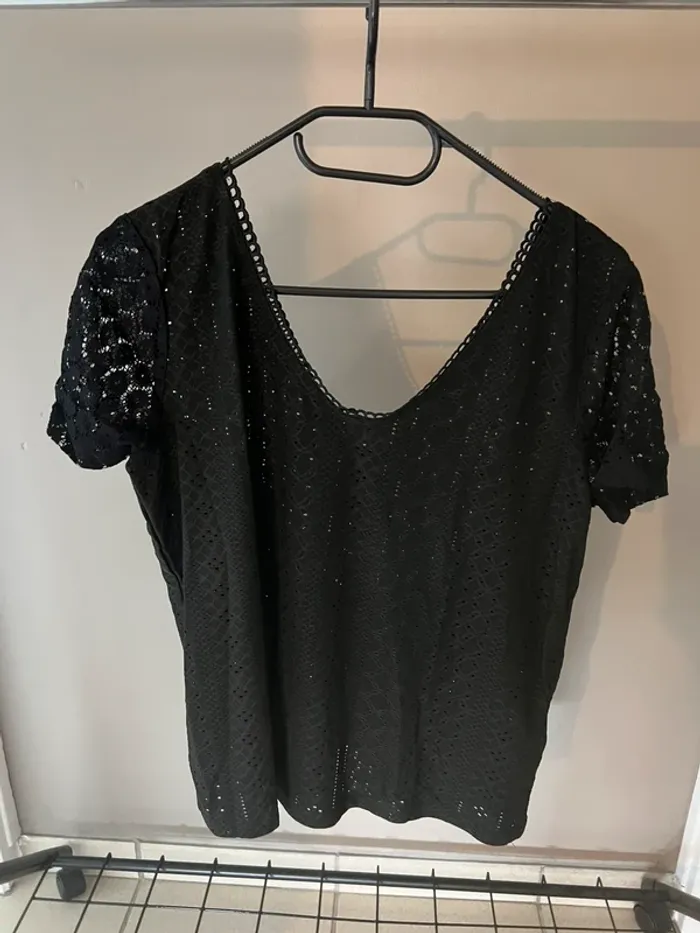 Blouse noire en dentelle « Shein »