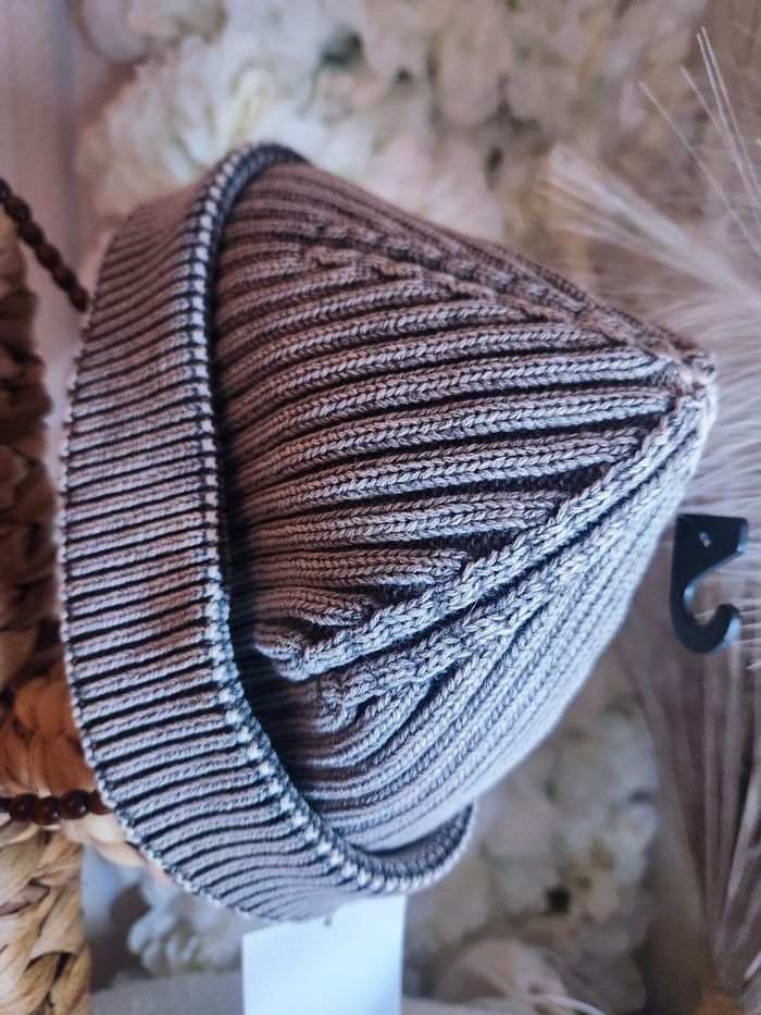 Bonnet fille Zara neuf - photo numéro 2