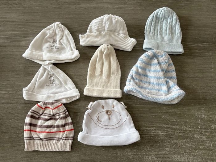 Lot bonnet naissance