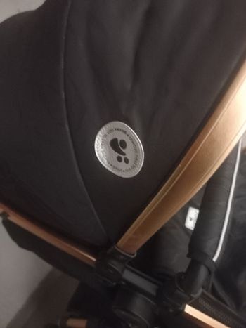 Poussette et Siège voiture r comme neuf  la marque  lorelli