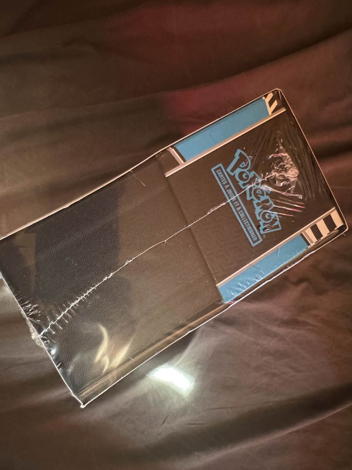 ETB foudre noir - 10.5 - scellé - Pokémon - photo numéro 4