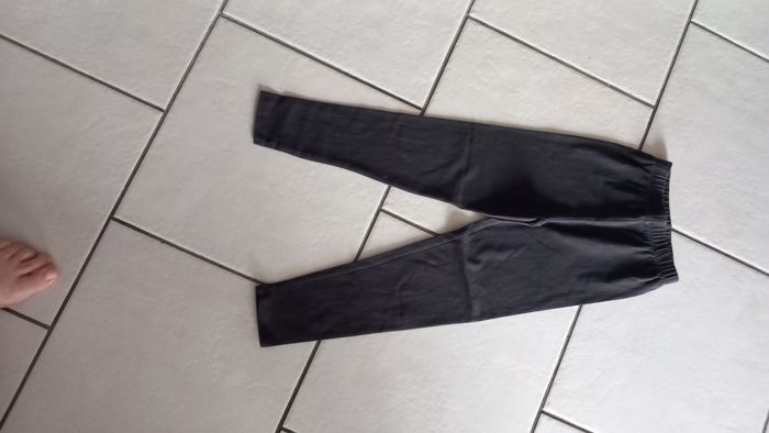 Legging.gris anthracite vert baudet 6 ans