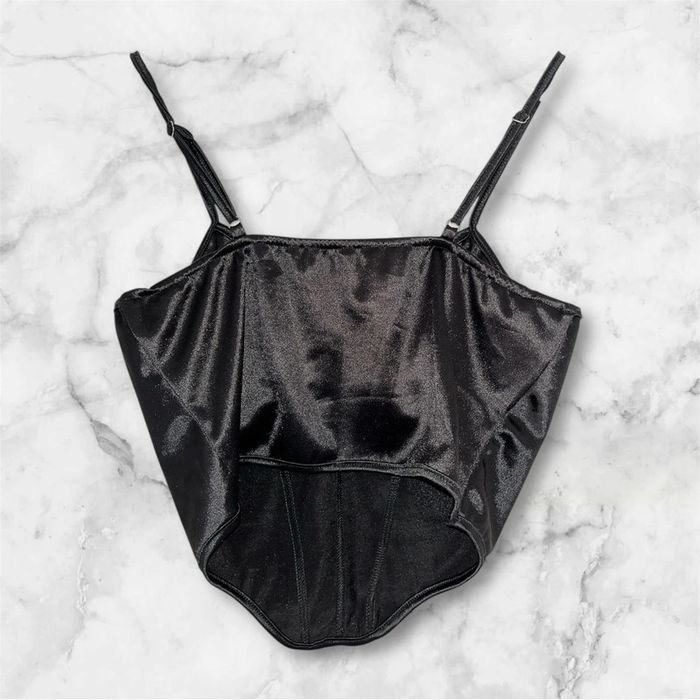 Crop top noir - photo numéro 4
