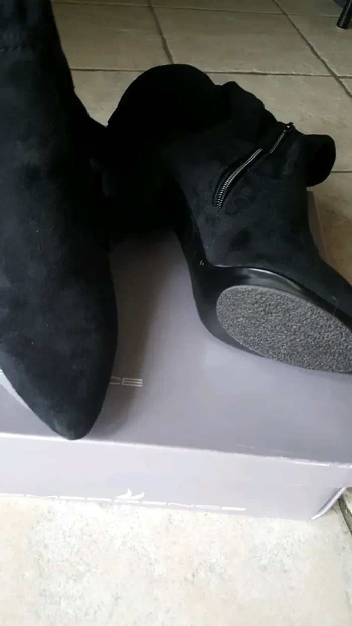 Cuissardes noire en velours taille 37 - photo numéro 3