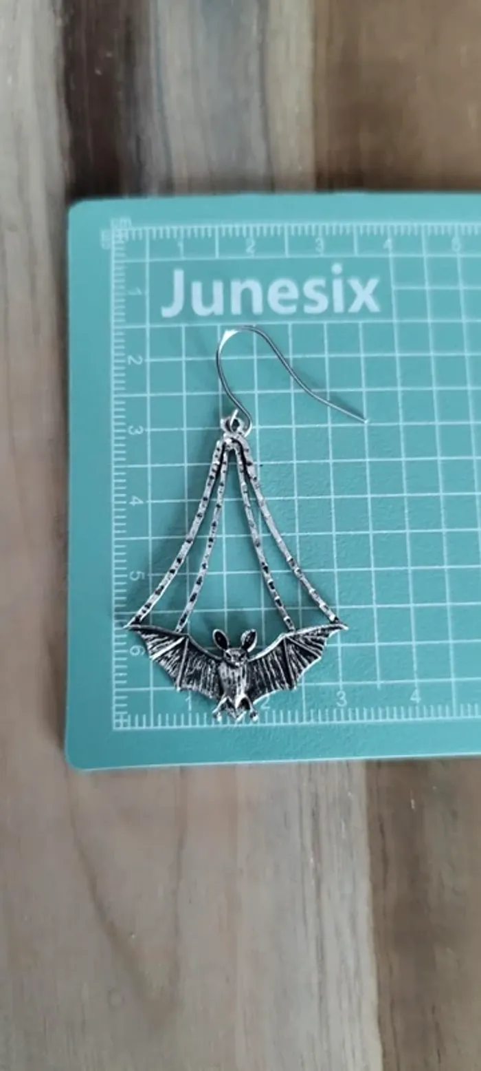 Boucles d'oreilles chauve-souris - photo numéro 3
