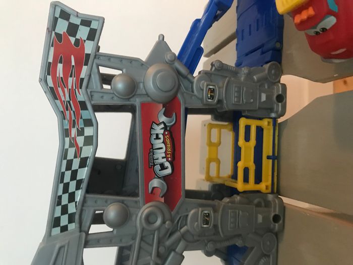 Garage + voiture Tonka Chuck & Friends - photo numéro 4