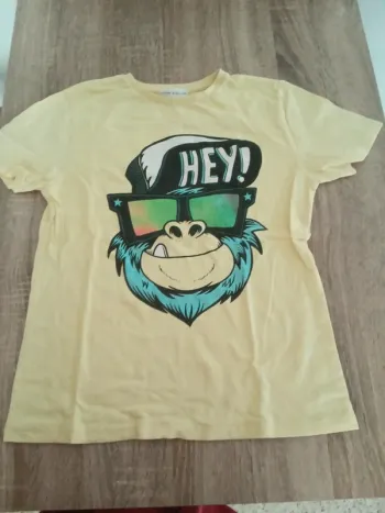 🌹tee shirt manche courte 9-10 ans 140cm🌹