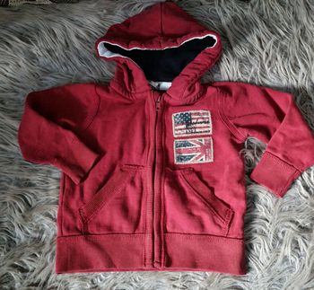 Gilet zippé rouge 2ans